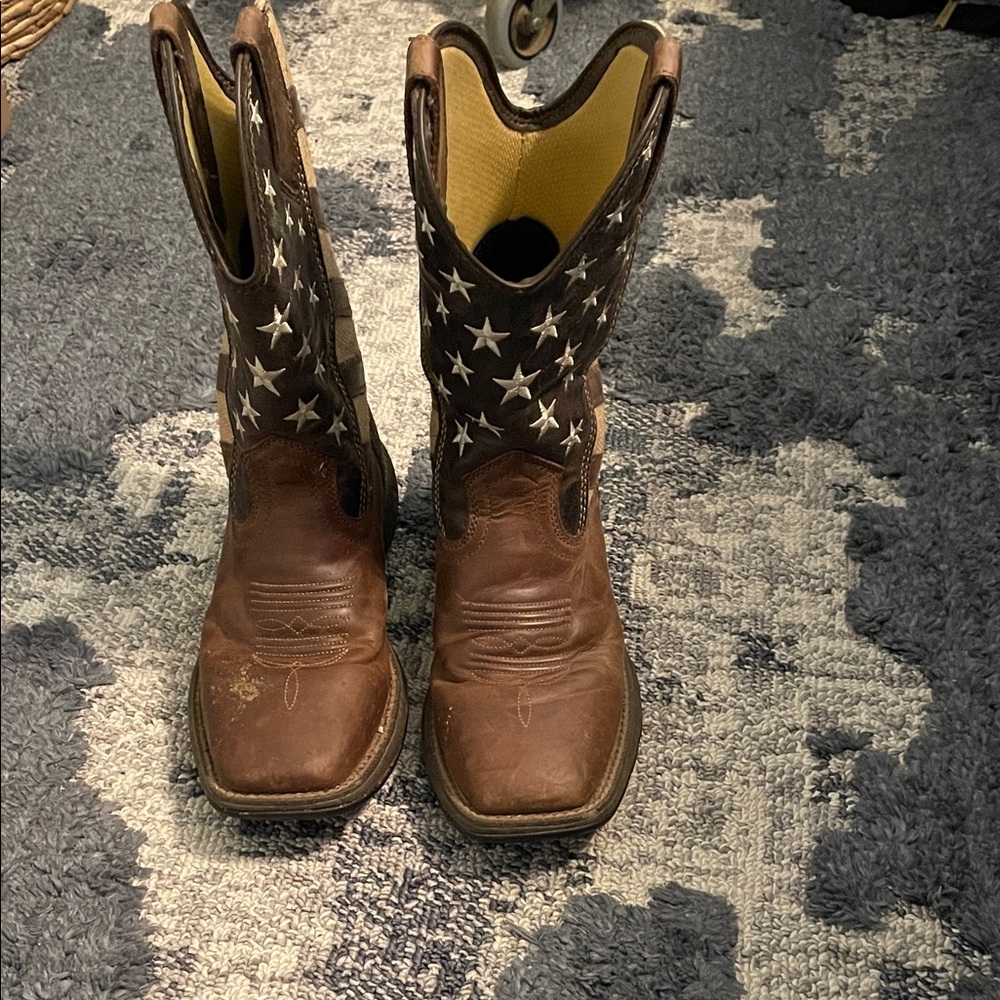 Women's Western Cowboy Boots - Brown with Stars